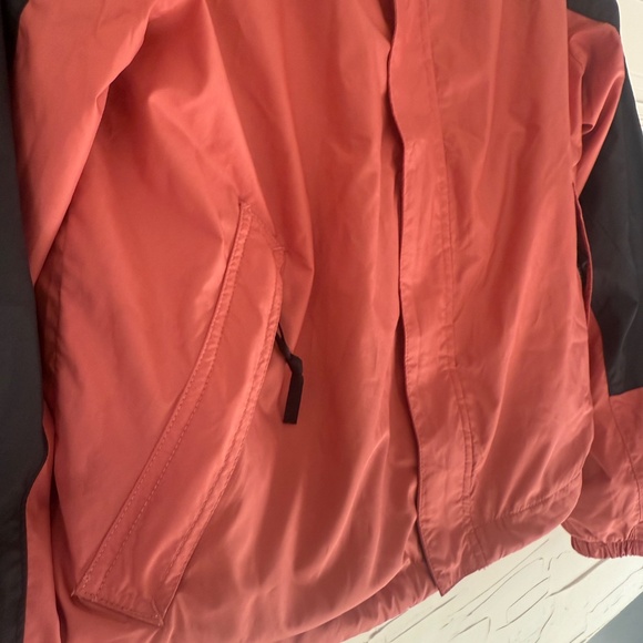 The North Face | XS | Hydrenaline Jacket: Coral & Black - Picture 6 of 9